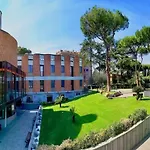 Kolping Casa Domitilla 호텔 3*