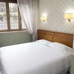 호텔 Kolping Casa Domitilla 3*
