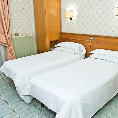 Kolping Casa Domitilla 3* روما