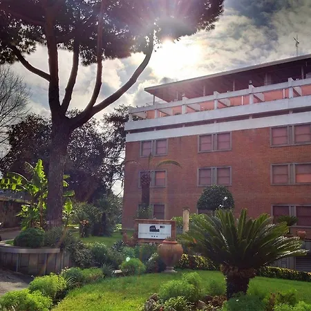 Kolping Casa Domitilla 호텔 로마