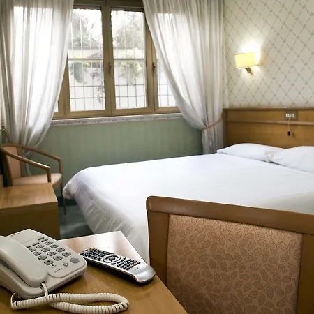 Kolping Casa Domitilla 호텔 3*